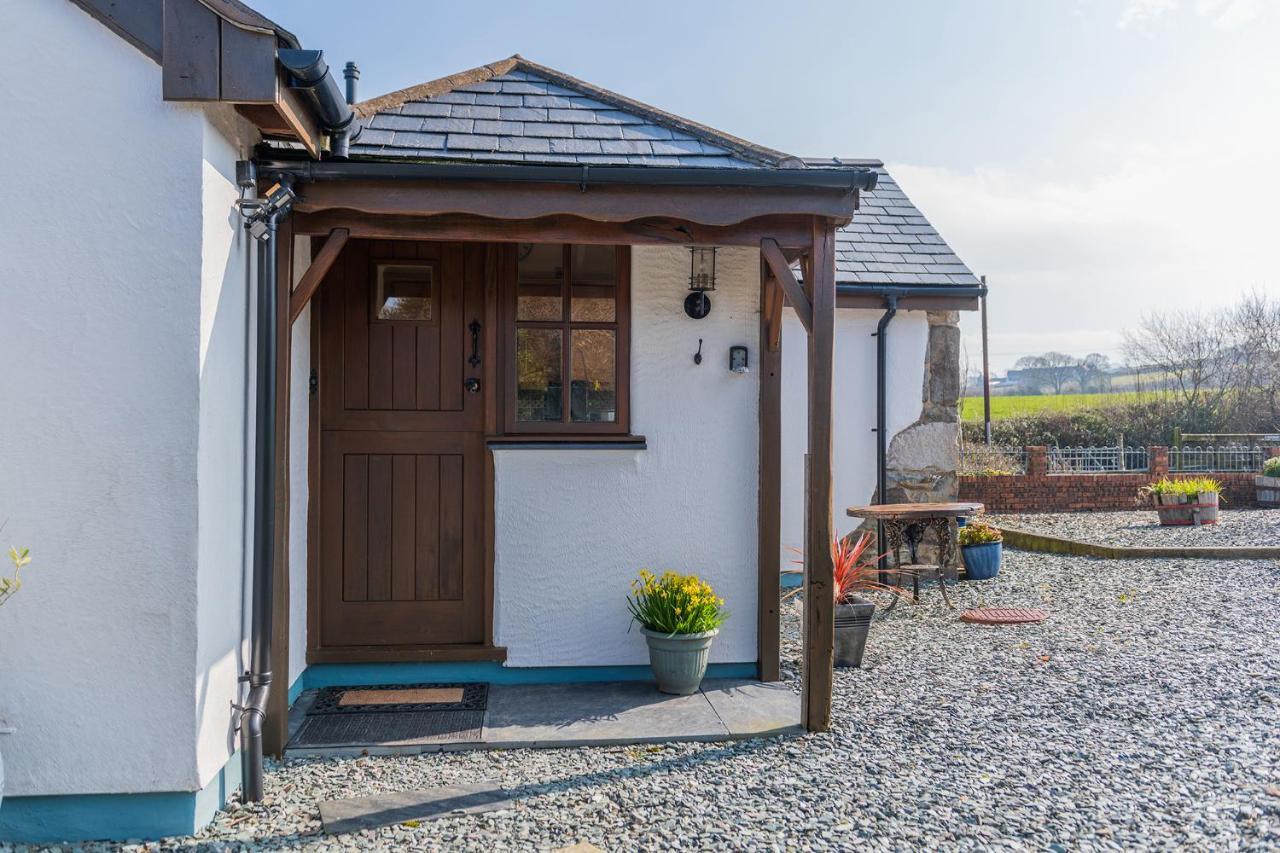 Beautiful Countryside Cottage On The North Wales Coast Abergele Exterior photo