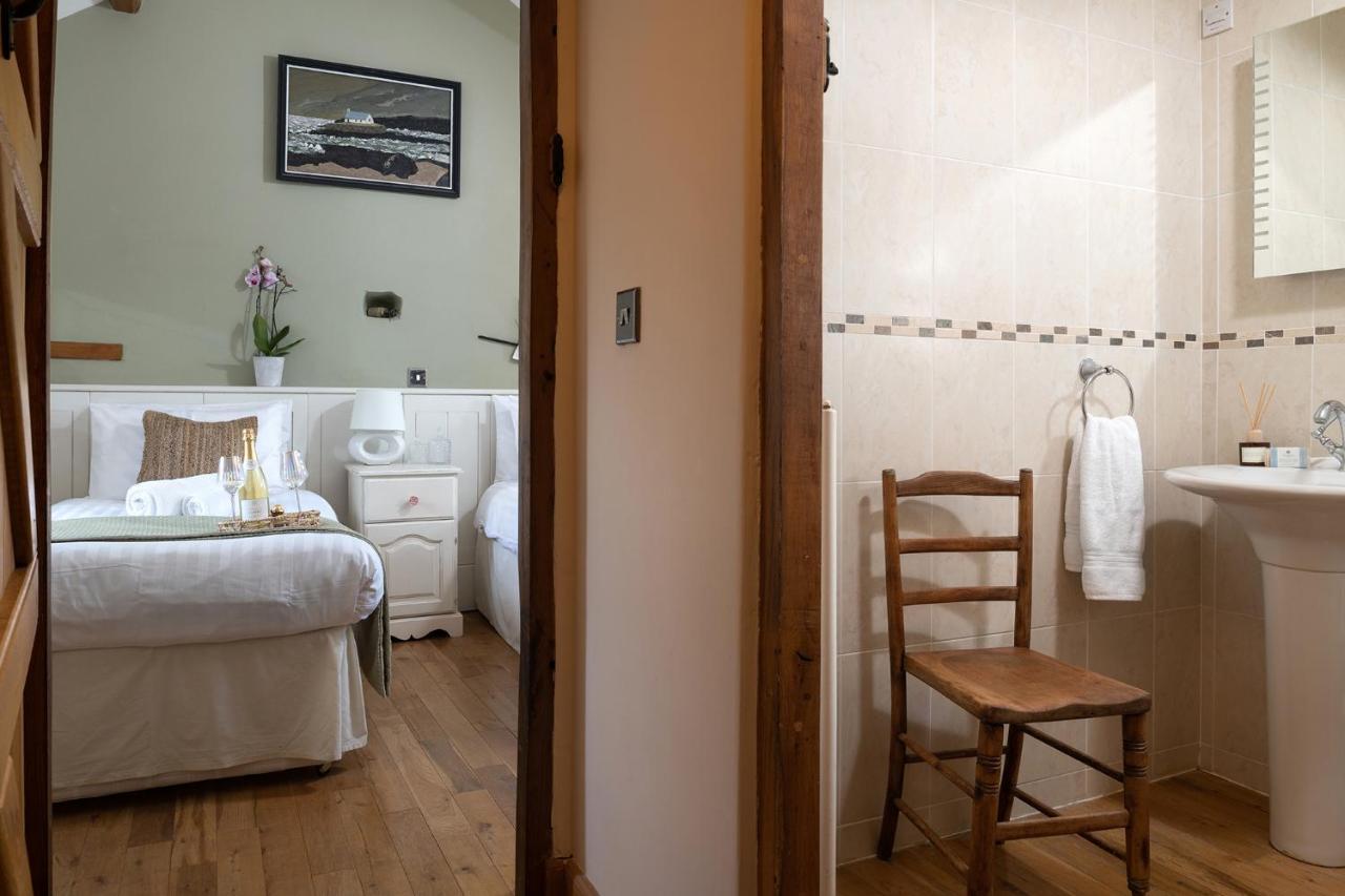 Beautiful Countryside Cottage On The North Wales Coast Abergele Exterior photo